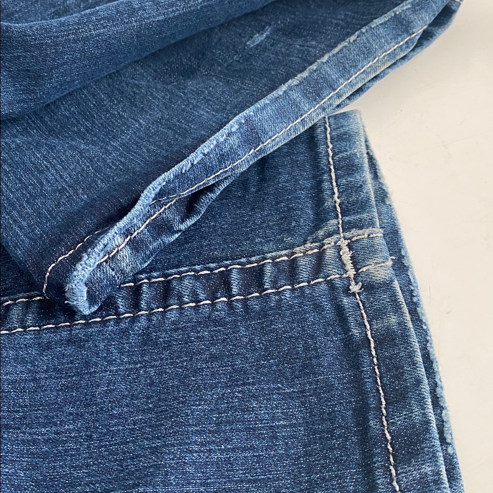Miss Me Mid Rise Slim Boot Cut Embellished Jeans size 31 - Picture 12 of 12